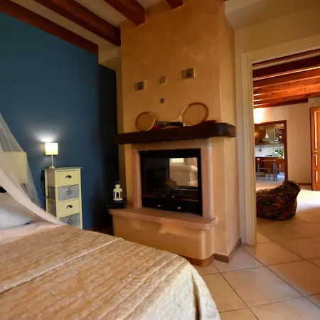 Flat In Villa, With Garden, Barbecue Apartment *