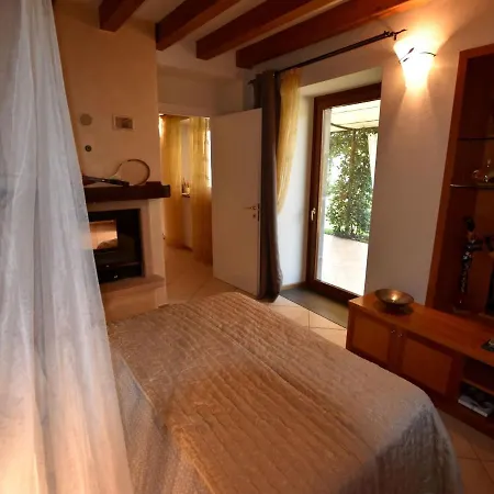 Apartment Flat In Villa, With Garden, Barbecue Pisogne